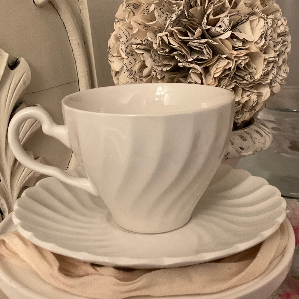 Elegant White Swirled Ironstone Teacup & Saucer - Picture 2 of 6